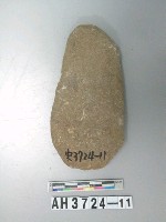 藏品(舌刃打製石斧)的圖片